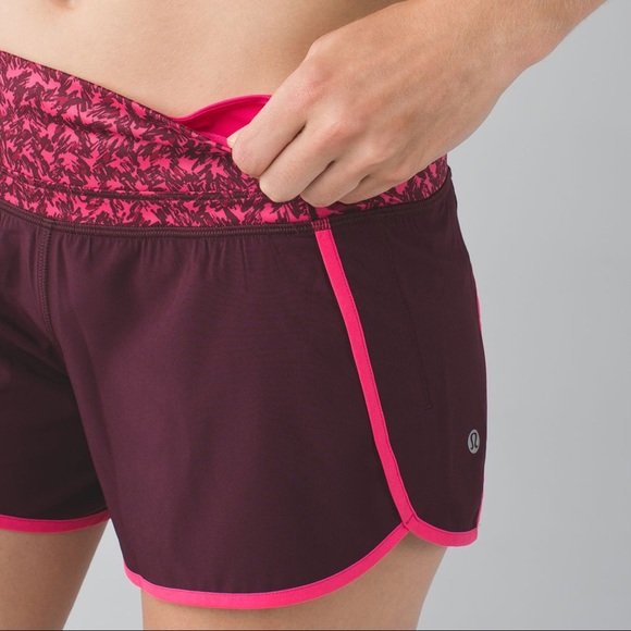 Lululemon Run Times Short Bordeaux Sz 6 - Picture 2 of 5